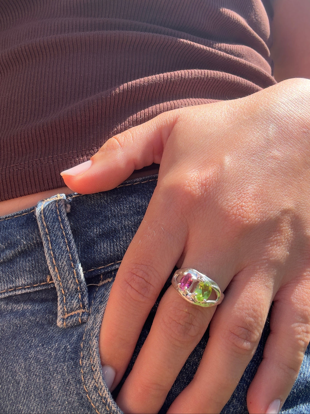 Anello Cercis con pietre naturali