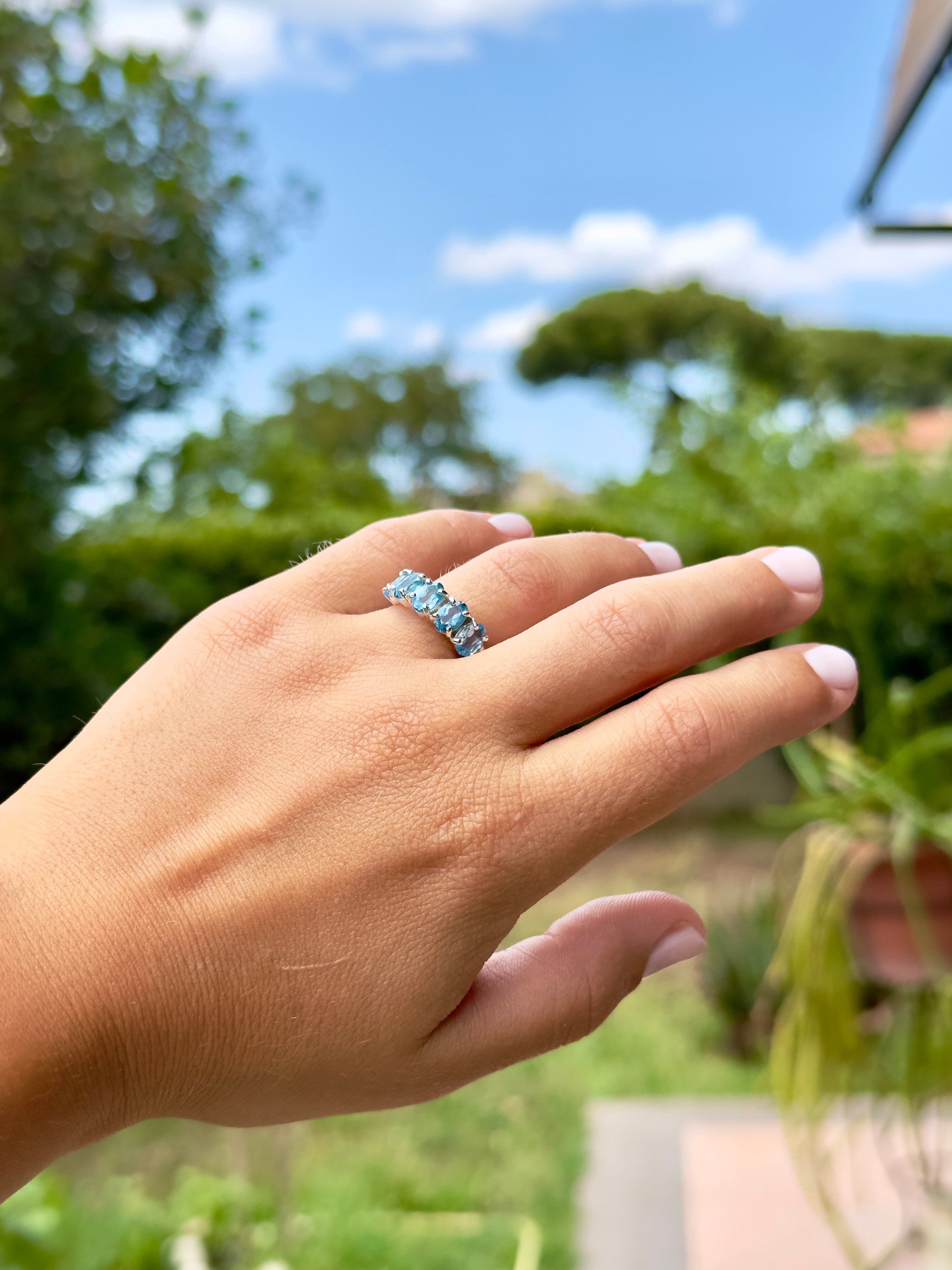 Anello Èternitè con pietre naturali