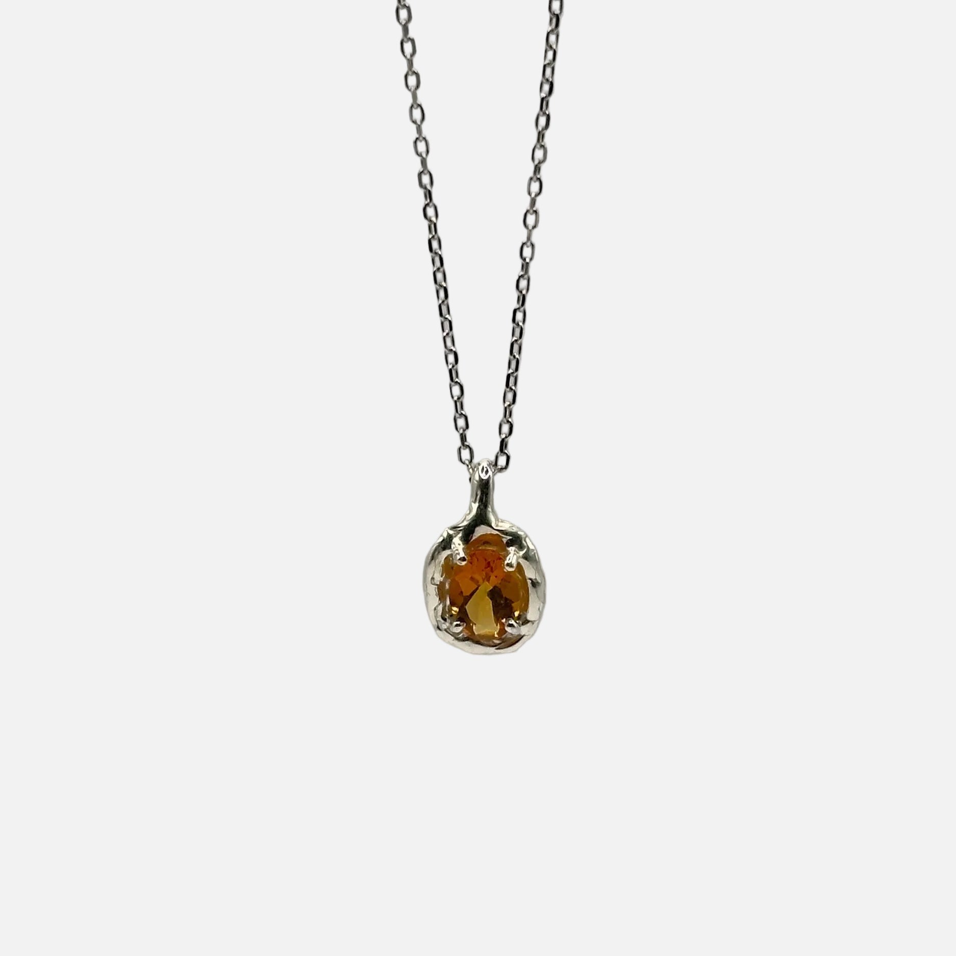 Collana Peonia con pietra naturale